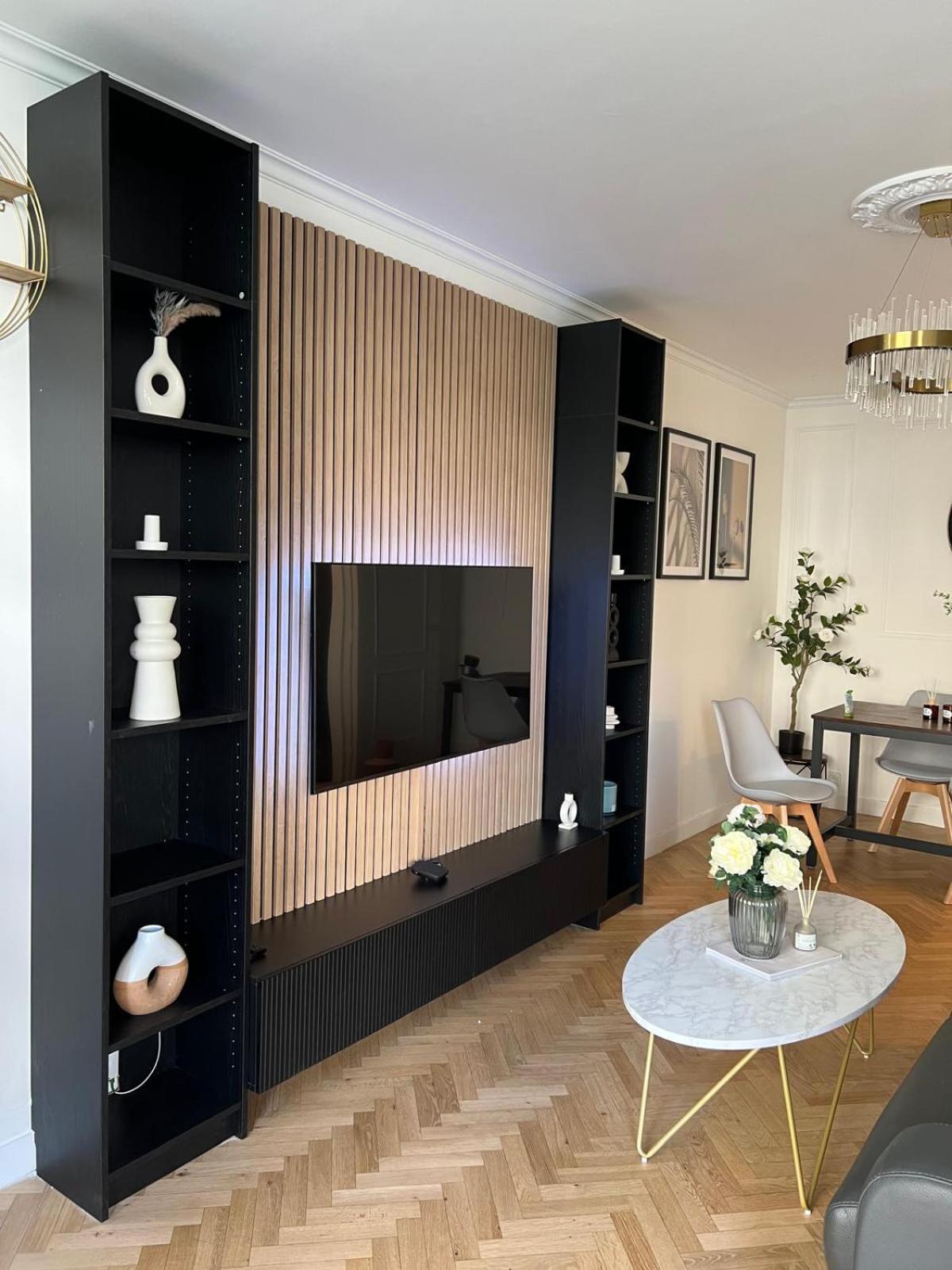 Excellent Apartment For Familly Clichy Luaran gambar