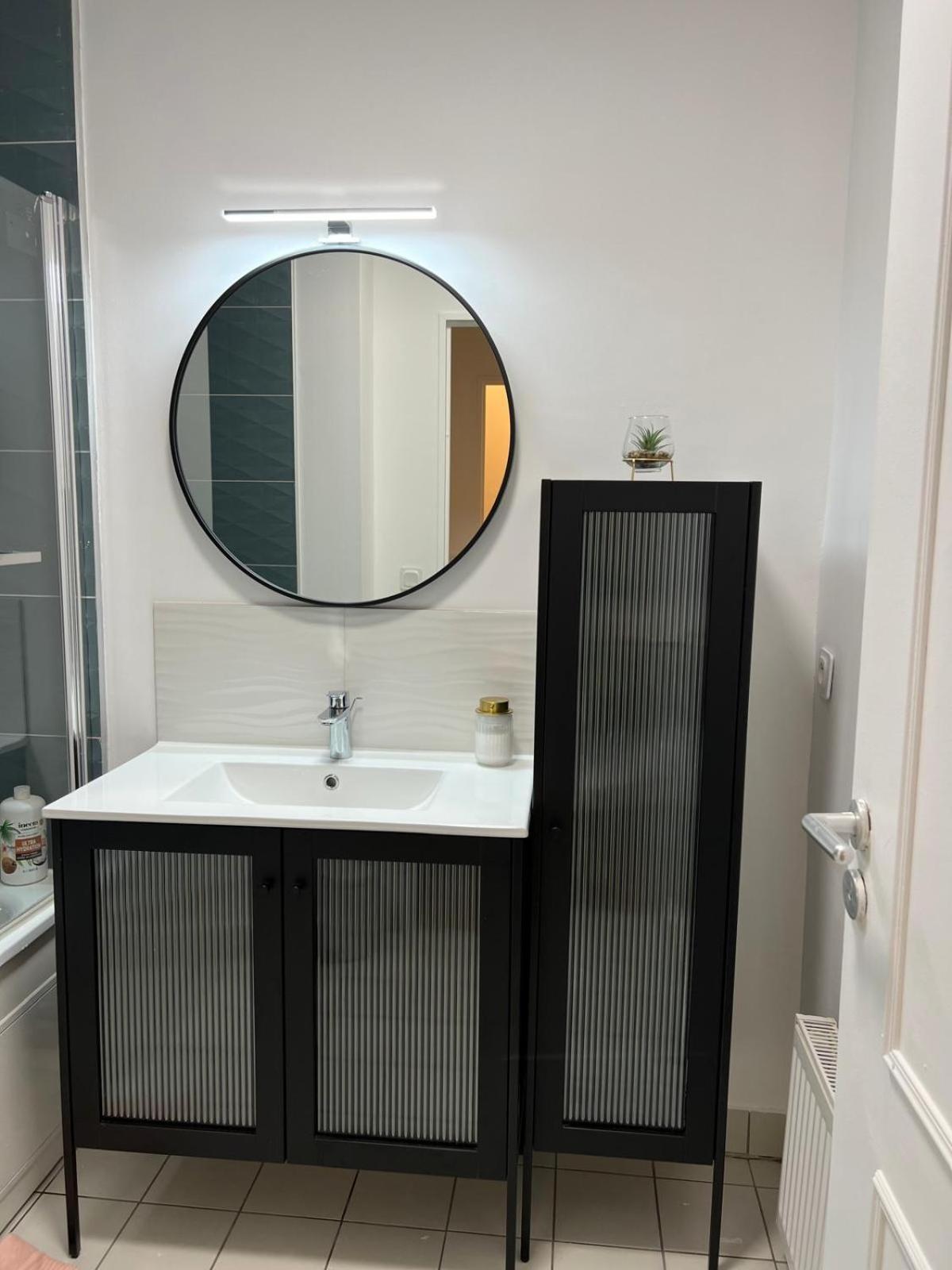 Excellent Apartment For Familly Clichy Luaran gambar