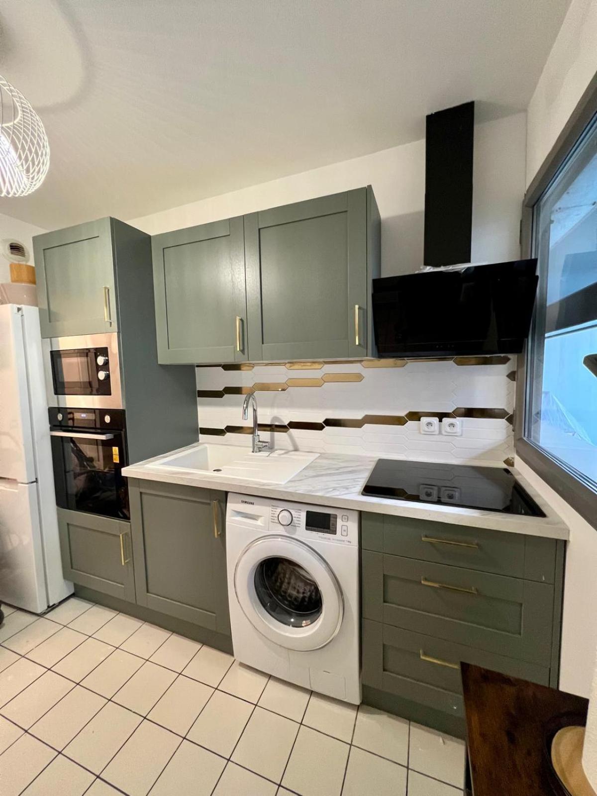 Excellent Apartment For Familly Clichy Luaran gambar