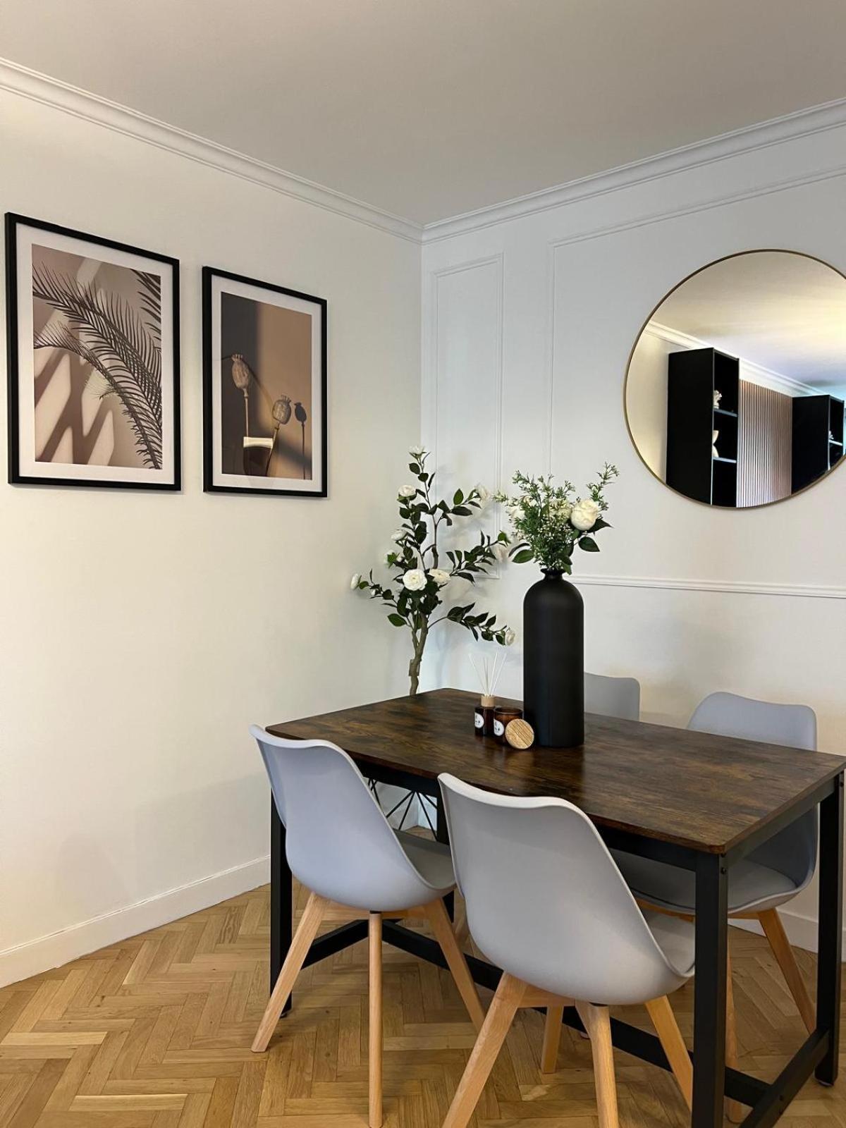Excellent Apartment For Familly Clichy Luaran gambar